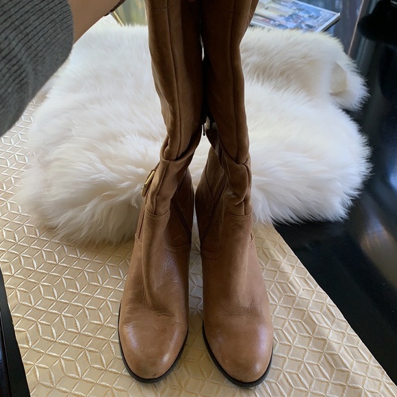 ❤️$130 LEATHER GUESS BOOTS NEW VERY COMFORTABLE - Picture 2 of 5